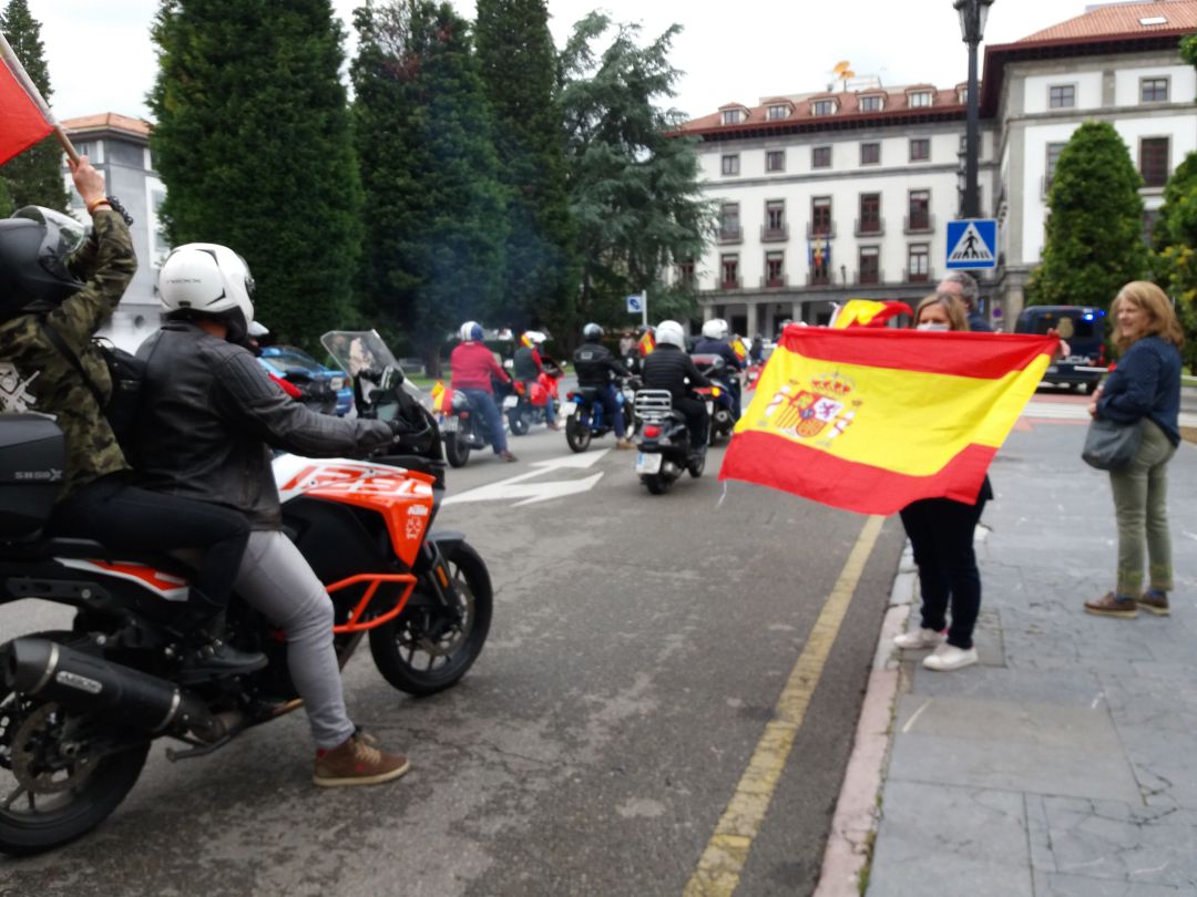 Momento de la manifestación de Vox en Oviedo Momento de la manifestación de Vox en Oviedo