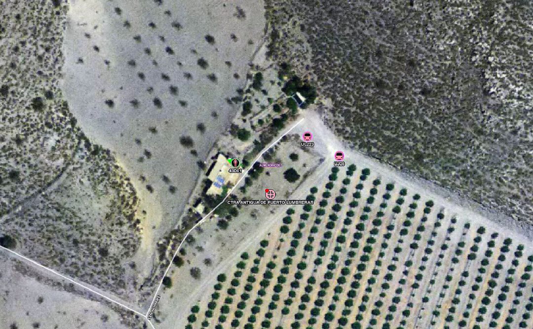 Servicios de emergencia atienden y trasladan al hospital a tres heridos, tras la deflagración de una botella de camping gas en Lorca Servicios de emergencia atienden y trasladan al hospital a tres heridos, tras la deflagración de una botella de camping gas en Lorca