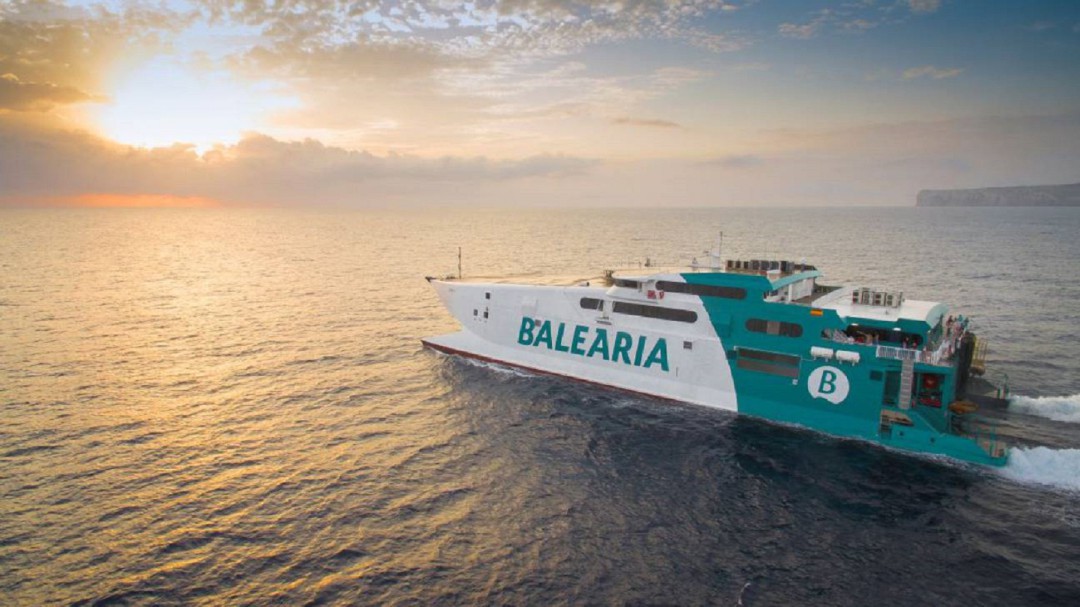 Baleària retoma las conexiones entre Dénia y las Baleares desde el lunes