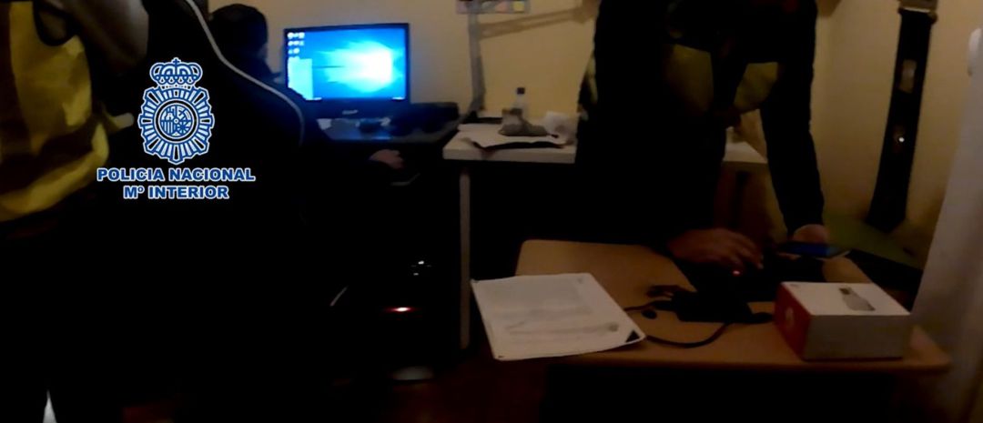 La Policía detiene en Gandia y Gijón a dos pederastas buscados a nivel internacional La Policía detiene en Gandia y Gijón a dos pederastas buscados a nivel internacional