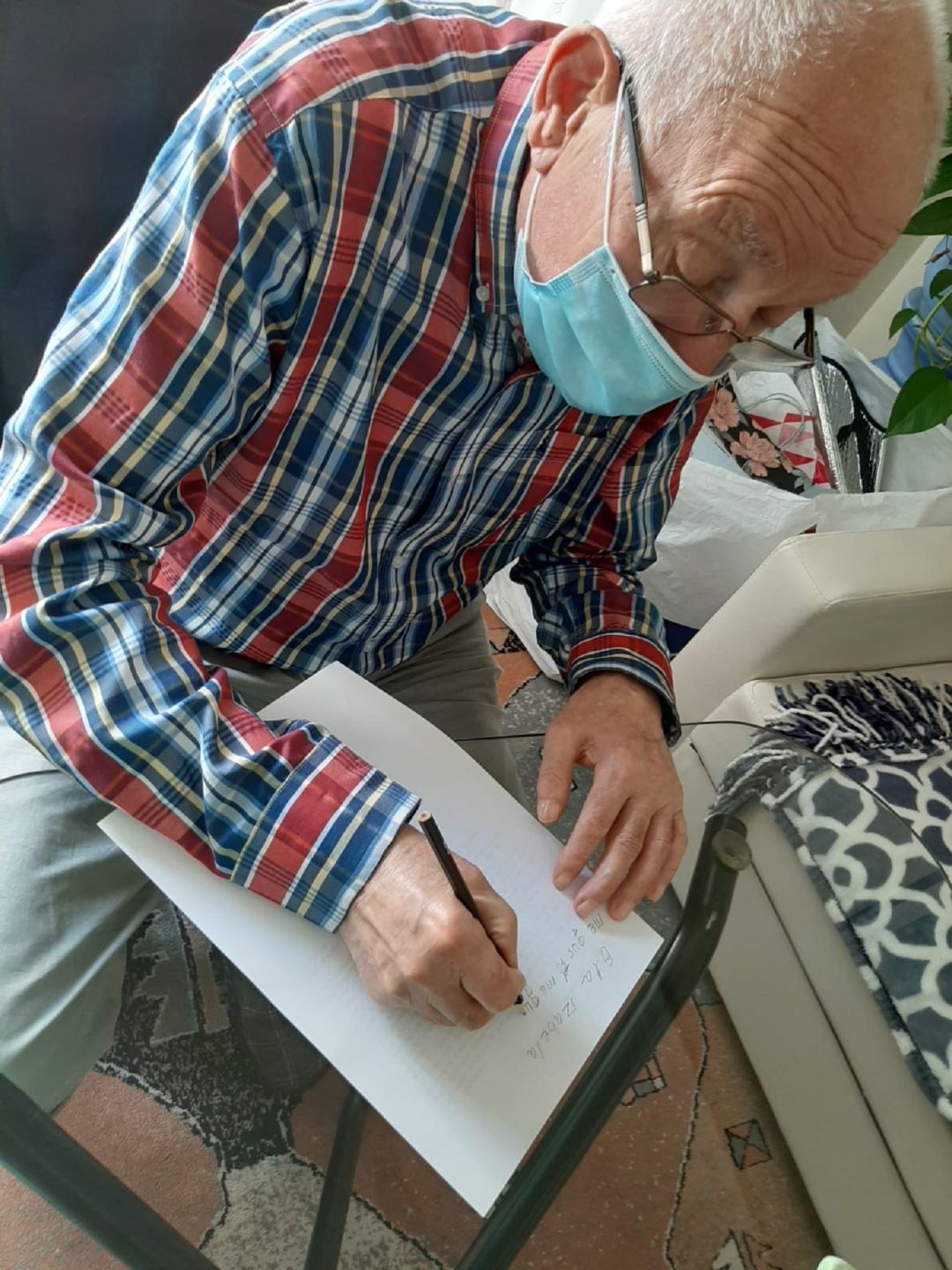 Un mayor escribe una carta a su nuevo amigo del programa Atinando Recordos Un mayor escribe una carta a su nuevo amigo del programa Atinando Recordos