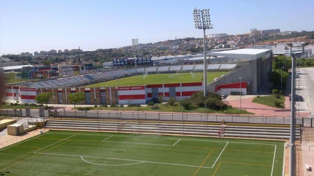 Aprobado el cambio del césped artificial en el campo 1 de La Menacha