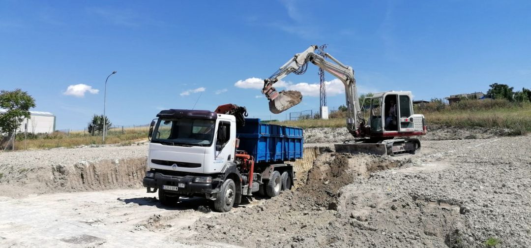 Construcción del nuevo vivero de empresas de Peal de Becerro. Construcción del nuevo vivero de empresas de Peal de Becerro.