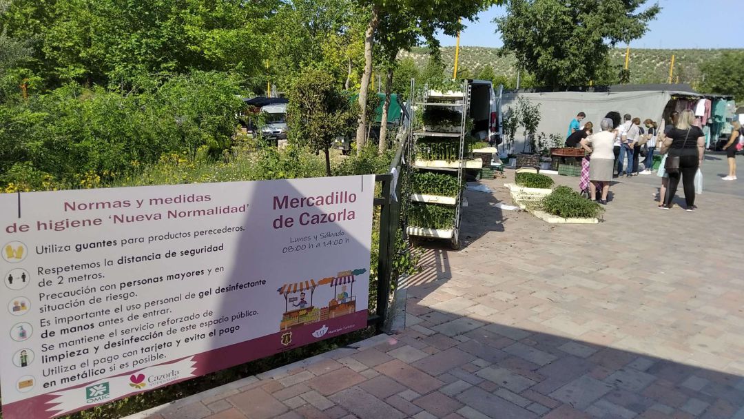 El mercadillo de Cazorla se convierte en el primero en iniciar la desescalada El mercadillo de Cazorla se convierte en el primero en iniciar la desescalada