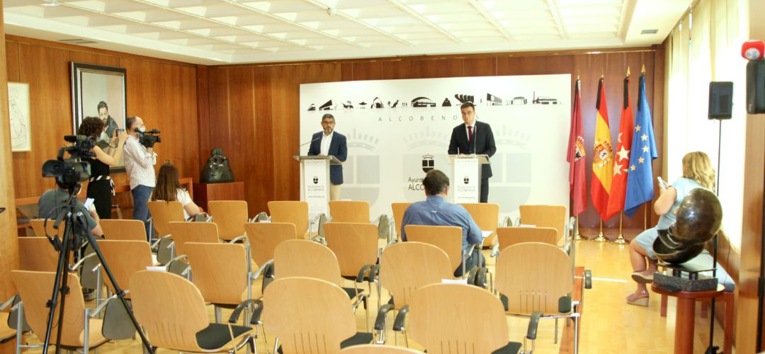 Rueda de prensa del alcalde y el vicealcalde Rueda de prensa del alcalde y el vicealcalde
