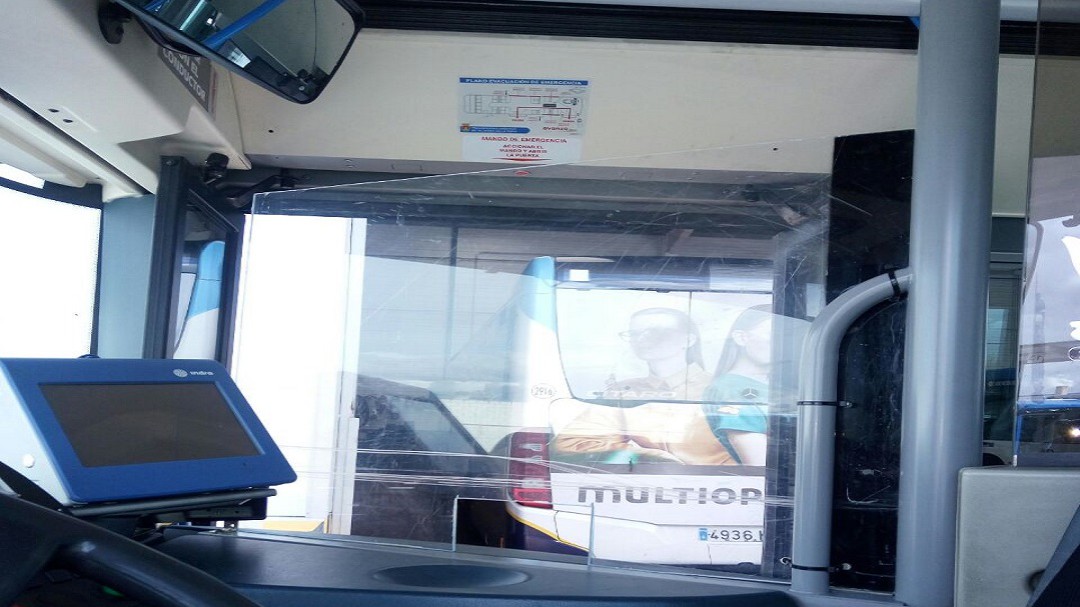 El servicio de transporte urbano de autobús recupera la totalidad de horarios
