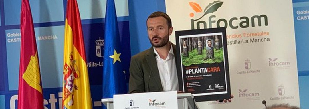 El consejero de Desarrollo Sostenible presenta el dispositivo contra incendios y la campaña Planta cara El consejero de Desarrollo Sostenible presenta el dispositivo contra incendios y la campaña Planta cara