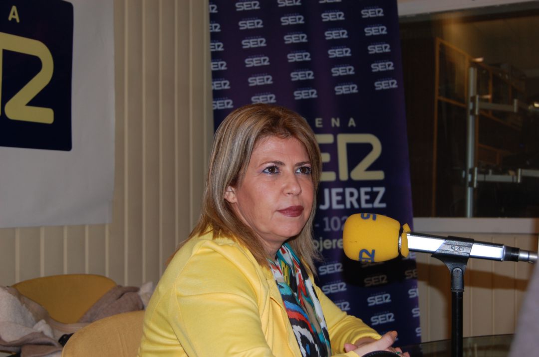 Mamen Sánchez, alcaldesa de Jerez, en los estudios de Radio Jerez Mamen Sánchez, alcaldesa de Jerez, en los estudios de Radio Jerez