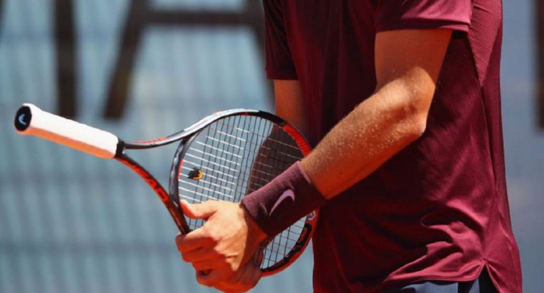 Tenis Tenis