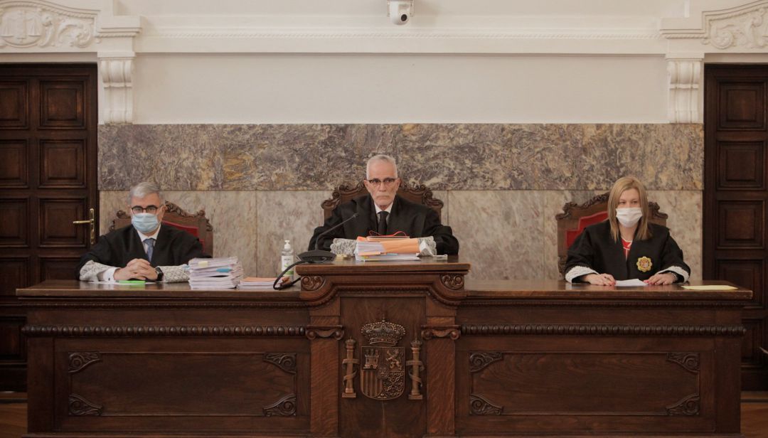 Vista de apelación contra la sentencia que condenó a José Enrique Abuín Gey a prisión permanente revisable por el crimen de Diana Quer. Vista de apelación contra la sentencia que condenó a José Enrique Abuín Gey a prisión permanente revisable por el crimen de Diana Quer.