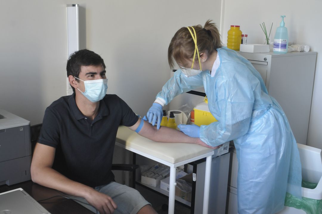 El central Javi Marcos durante la realización de los test en el Hospital Recoletas El central Javi Marcos durante la realización de los test en el Hospital Recoletas