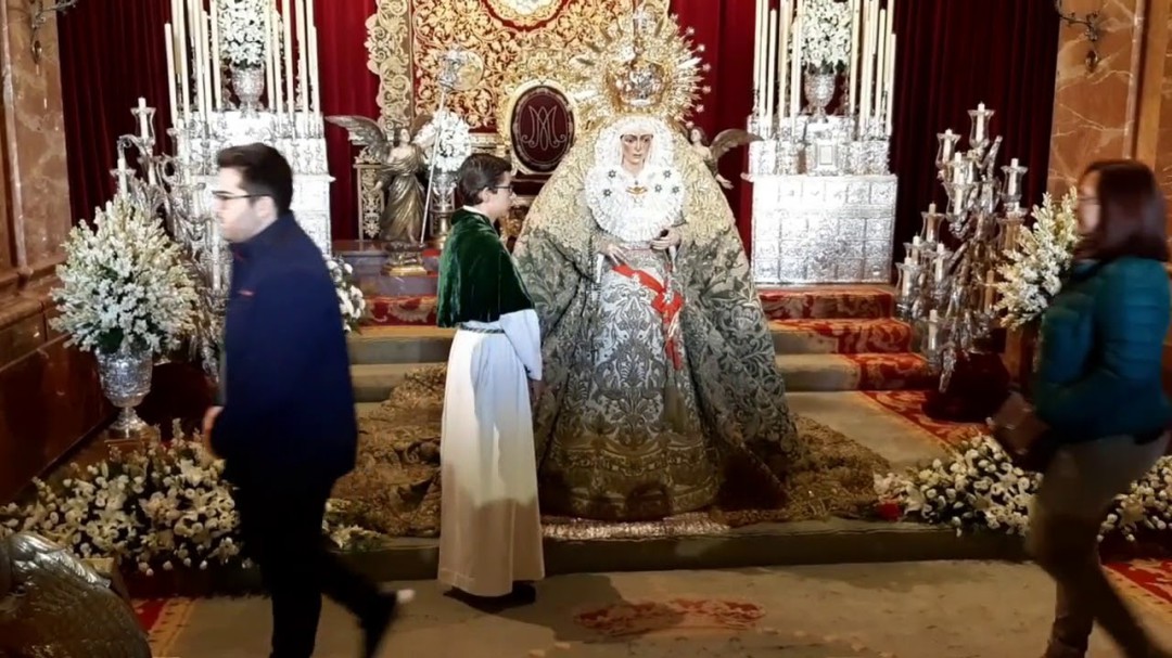 La Macarena aplaza sine die el besamanos por su 425 aniversario fundacional