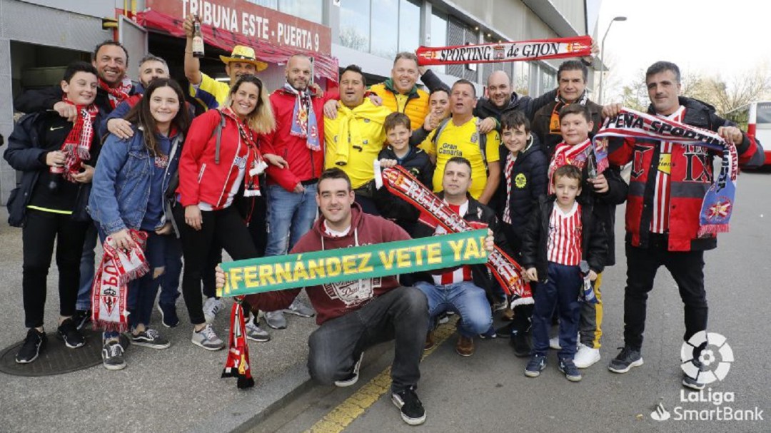 El Sporting no devuelve el importe de los abonos y ofrece descuentos para las próximas temporadas