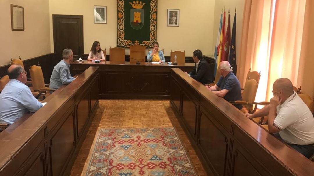 El Ayuntamiento traslada a FEDETO, Cámara de Comercio y sindicatos el Plan de Dinamización Económico y Social