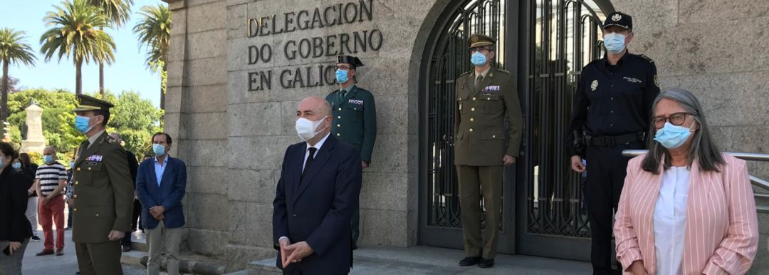 Minuto de silencio por los fallecidos y las personas que luchan contra el coronavirus Minuto de silencio por los fallecidos y las personas que luchan contra el coronavirus