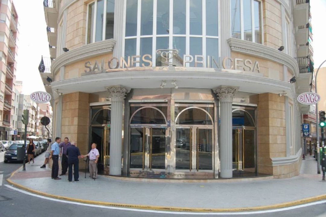 Inauguración de los Salones Princesa en Elda Inauguración de los Salones Princesa en Elda