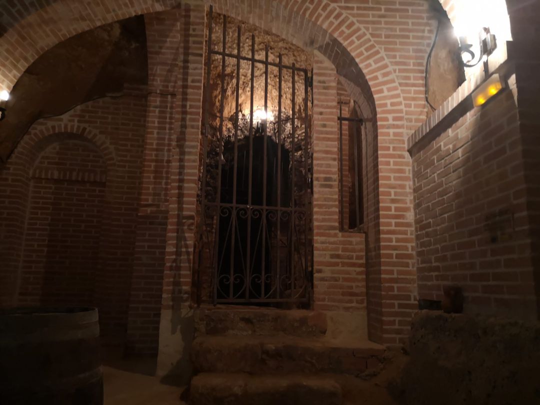 Entrada de la bodega 'La Cárcel' Entrada de la bodega 'La Cárcel'