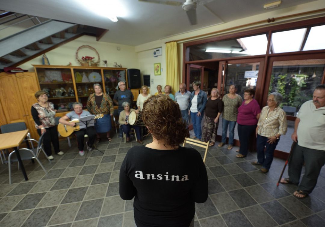 Franquet justifica el cierre de Ansina en la intención de ofrecer un nuevo servicio