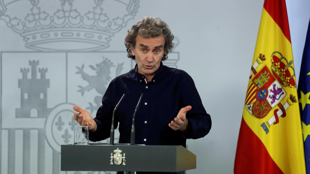 Simón no se plantea dimitir: "Es una cuestión de profesionalidad, no voy a dejar las cosas a medias"
