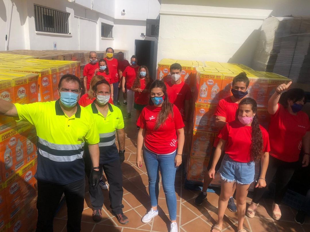 Un momento del reparto. Un momento del reparto.