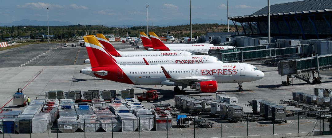 Varios aviones de Iberia en el aeropuerto de Madrid-Barajas. Varios aviones de Iberia en el aeropuerto de Madrid-Barajas.