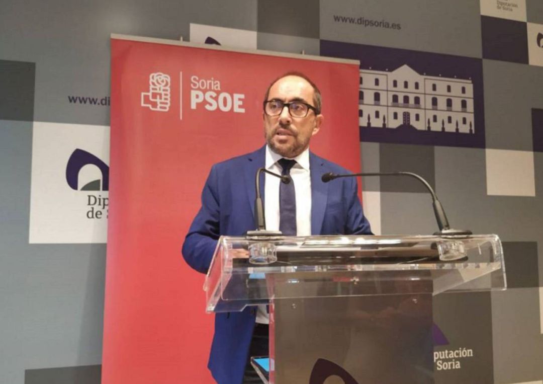 Luis Rey, portavoz socialista en la Diputación. Luis Rey, portavoz socialista en la Diputación.