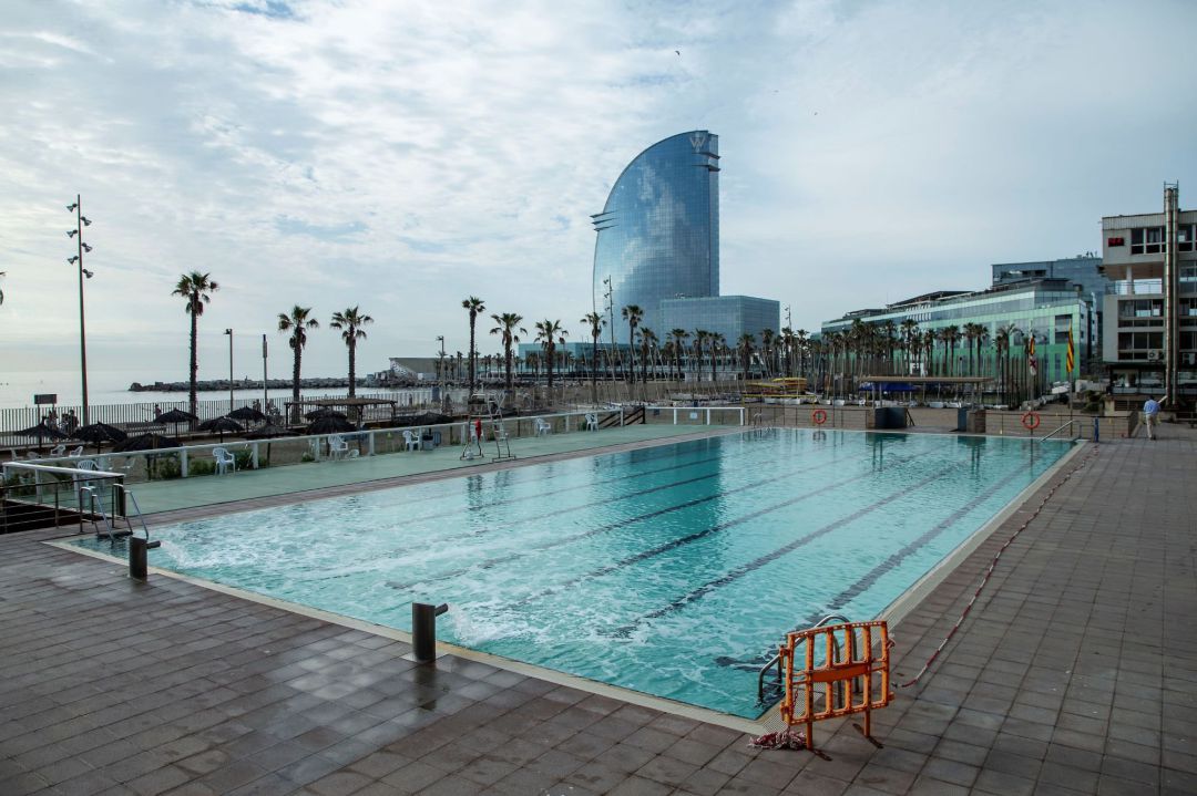 Aspecto de la piscina vacía en el Club Natació Barcelona Aspecto de la piscina vacía en el Club Natació Barcelona