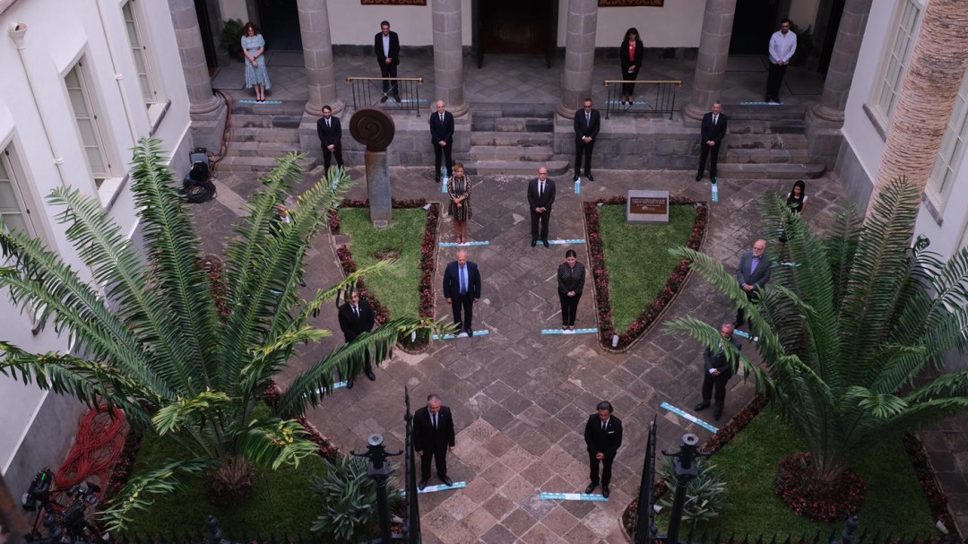El Gobierno concede el Premio Canarias a todos los habitantes del Archipiélago