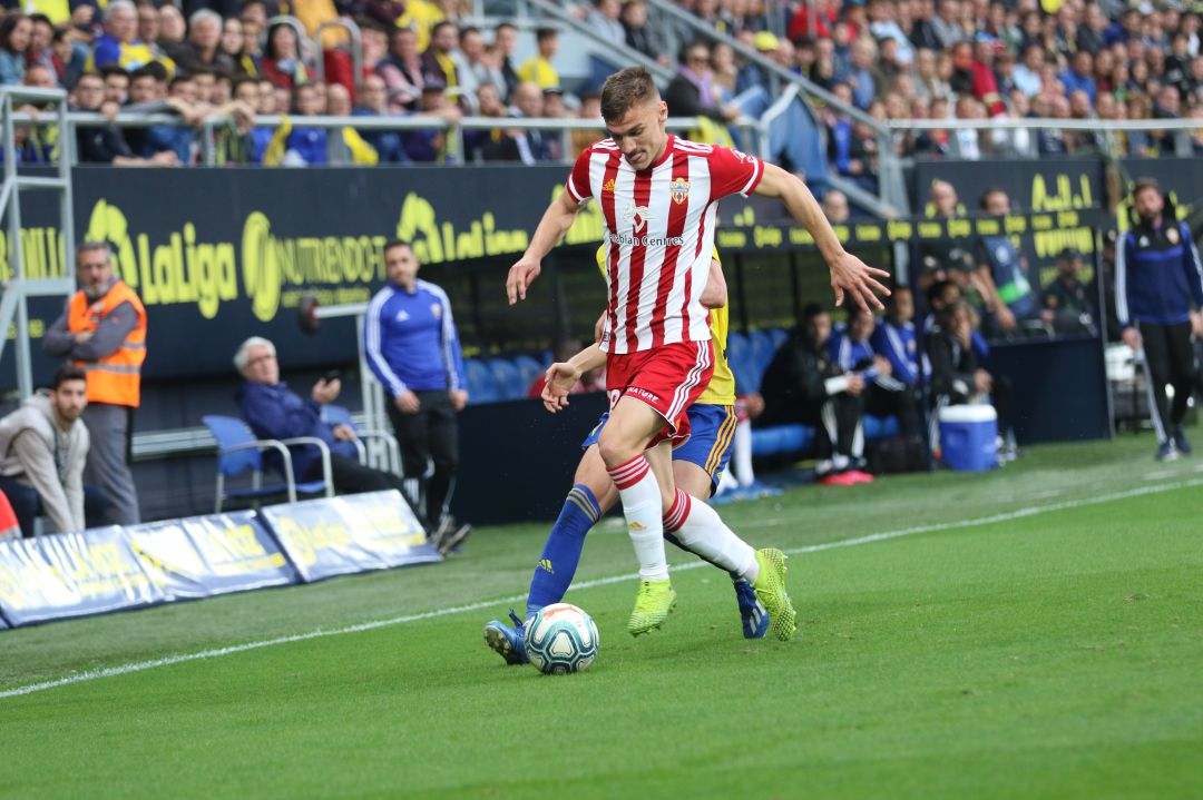 Nikola Maras en el partido contra el Cádiz. Nikola Maras en el partido contra el Cádiz.