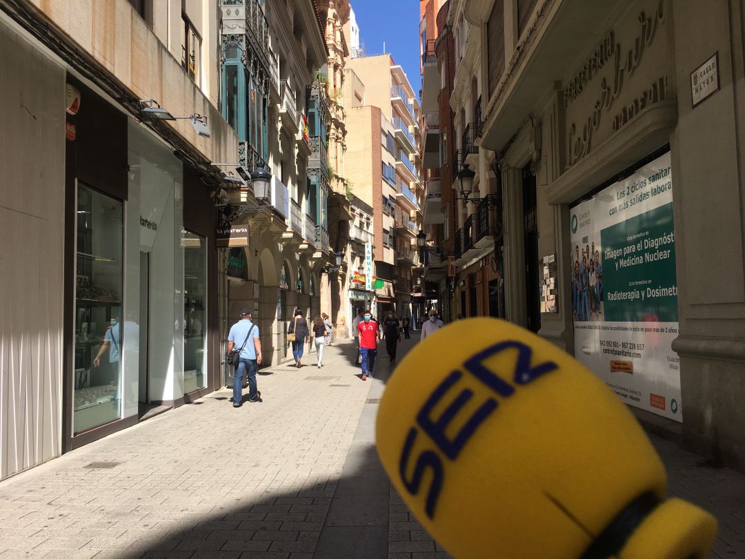 comercio local Albacete: 'Yo por ti. Tú por mi': la campaña de Radio Albacete para fomentar el comercio local comercio local Albacete: 'Yo por ti. Tú por mi': la campaña de Radio Albacete para fomentar el comercio local