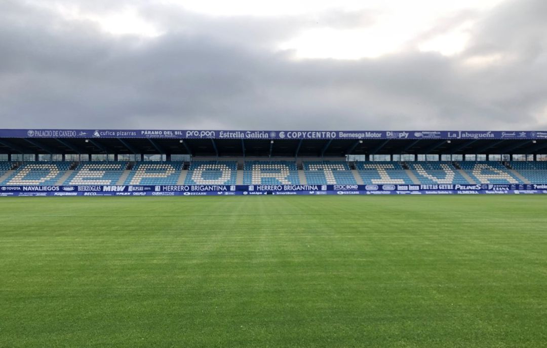 El conjunto berciano comenzará en el Carlos Tartiere el viernes 12, jugando su primer partido en el Toralin el lunes 15 recibiendo al Elche CF El conjunto berciano comenzará en el Carlos Tartiere el viernes 12, jugando su primer partido en el Toralin el lunes 15 recibiendo al Elche CF
