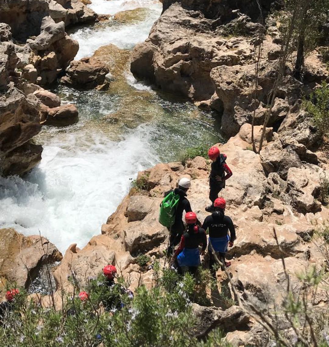 Deporte de aventura en las Chorreras de Enguídanos Deporte de aventura en las Chorreras de Enguídanos