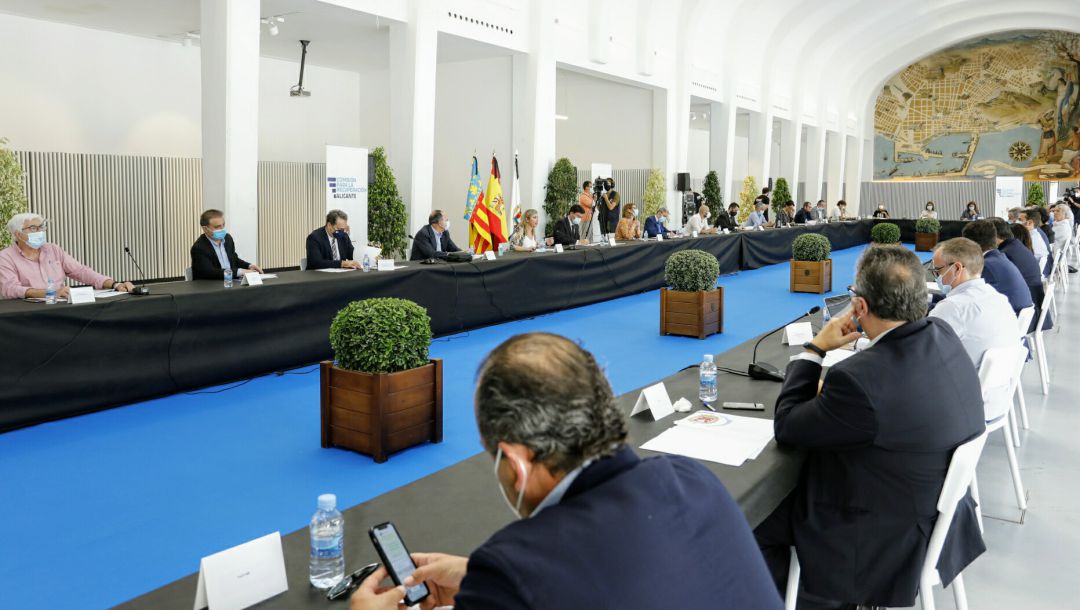Más de 60 entidades y asociaciones participan en la comsión municipal para recuperar Alicante tras la crisis del COVID19 Más de 60 entidades y asociaciones participan en la comsión municipal para recuperar Alicante tras la crisis del COVID19