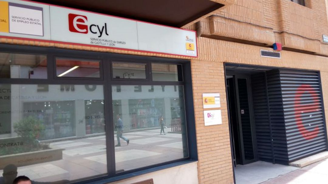 La oficina de ECyL de Aranda restó en mayo 28 parados La oficina de ECyL de Aranda restó en mayo 28 parados