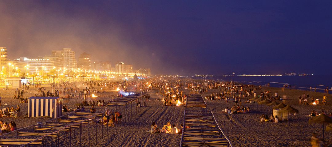 Noche de San Juan en la playa de Gandia Noche de San Juan en la playa de Gandia
