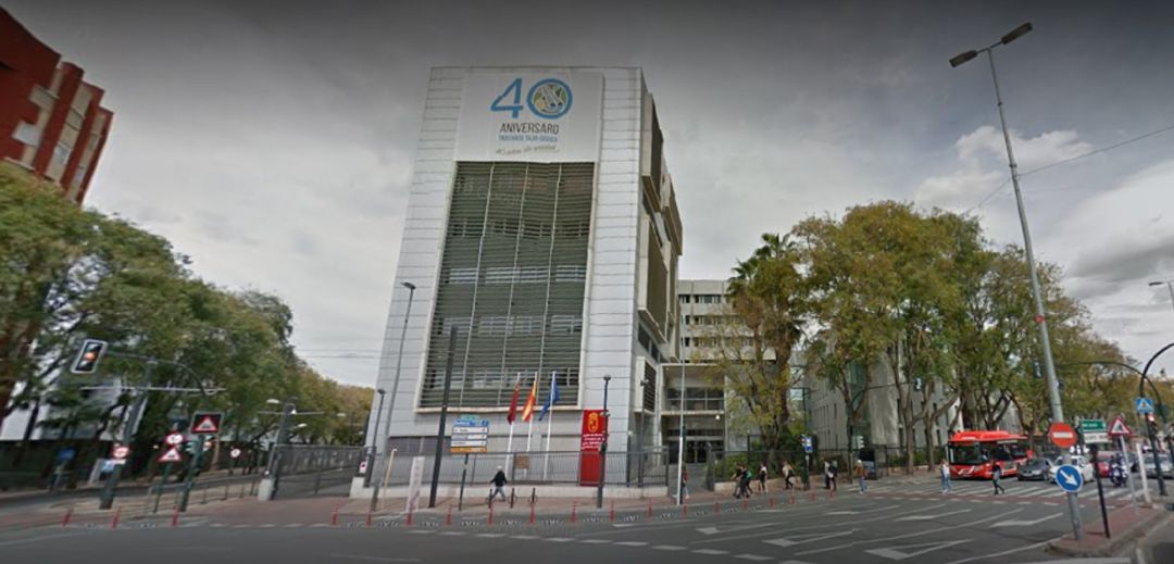 Fachada de la consejería de Agricultura, Ganadería, Pesca, Agua y Medio Ambiente Fachada de la consejería de Agricultura, Ganadería, Pesca, Agua y Medio Ambiente