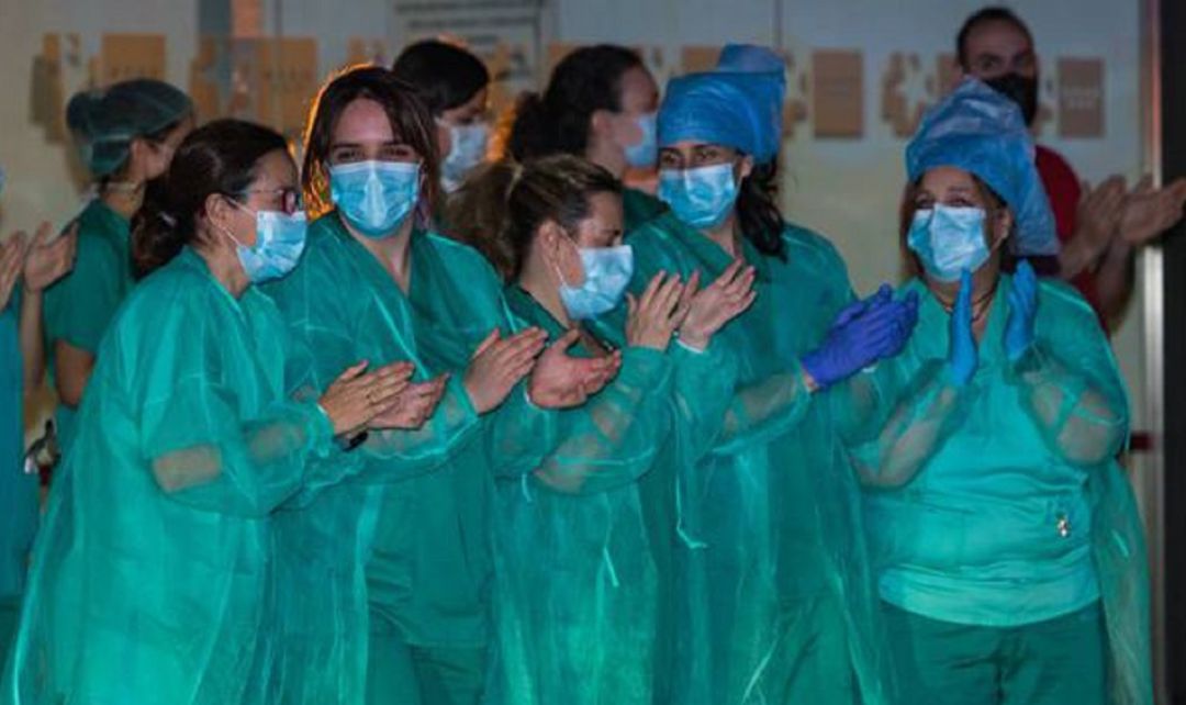 Sanitarias celebrando una recuperación Sanitarias celebrando una recuperación
