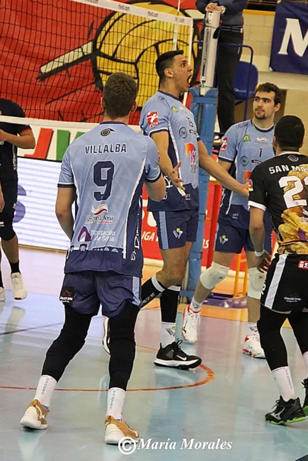 Igor Iuri celebra un tanto durante la pasada temporada. Igor Iuri celebra un tanto durante la pasada temporada.