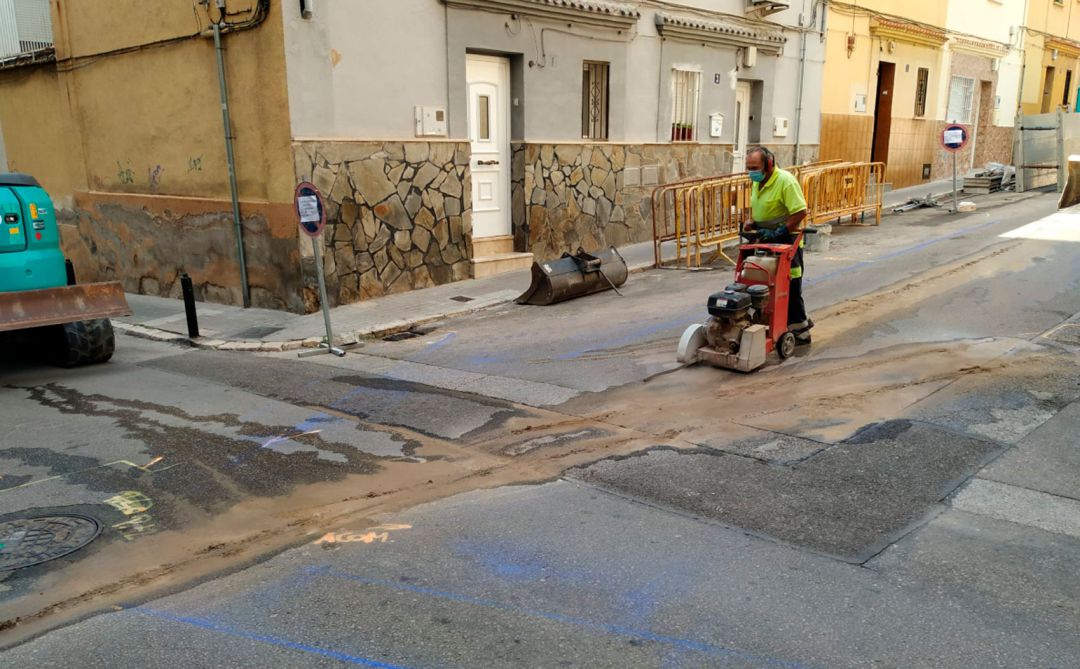 Primeras actuaciones en las calles del barrio de Els Clots Primeras actuaciones en las calles del barrio de Els Clots