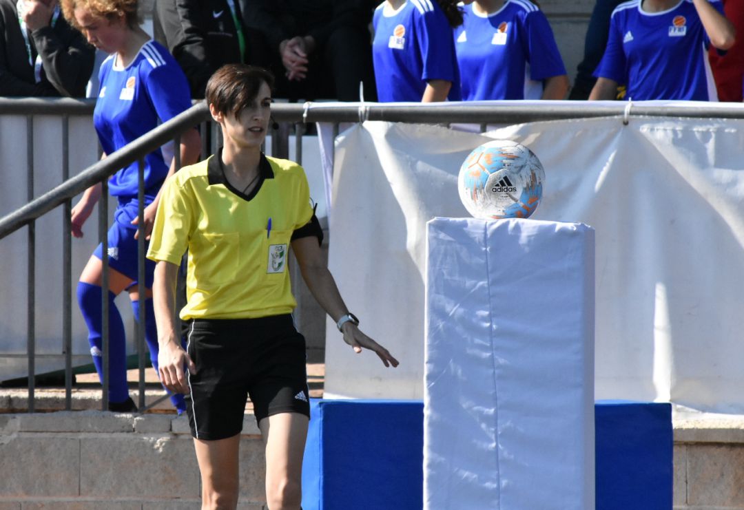 Tamara Rodríguez, árbitra de Linares que debutará en Primera Femenina Tamara Rodríguez, árbitra de Linares que debutará en Primera Femenina