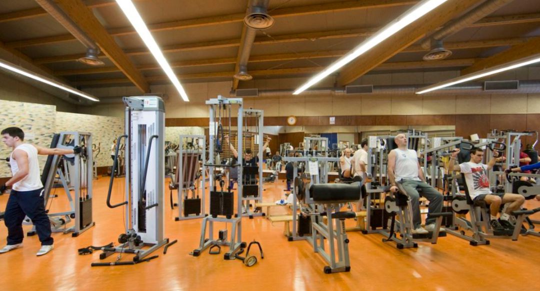 Sala de máquinas en el polideportivo Zuhaizti Sala de máquinas en el polideportivo Zuhaizti