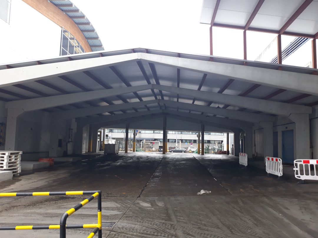 Obra de ampliación de los departamentos de usuarios de la lonja de Vigo. Obra de ampliación de los departamentos de usuarios de la lonja de Vigo.