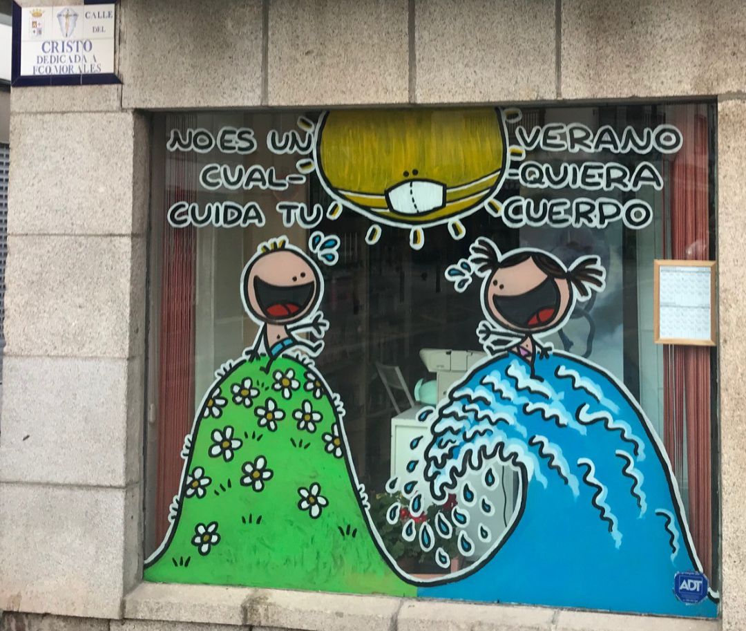 Fachada de la Farmacia de Gaspar Naranjo, situada en Valdepeñas (Ciudad Real) Fachada de la Farmacia de Gaspar Naranjo, situada en Valdepeñas (Ciudad Real)