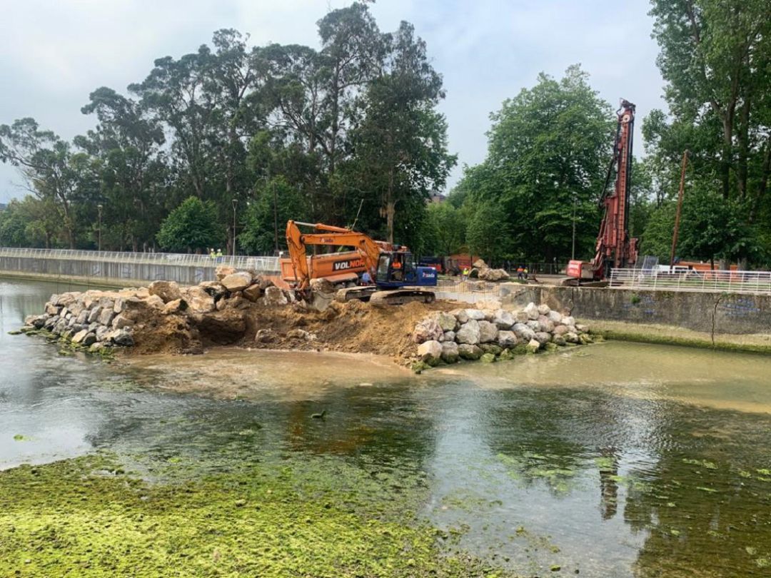 Obras del pozo de tormentas Hermanos Castro. Obras del pozo de tormentas Hermanos Castro.