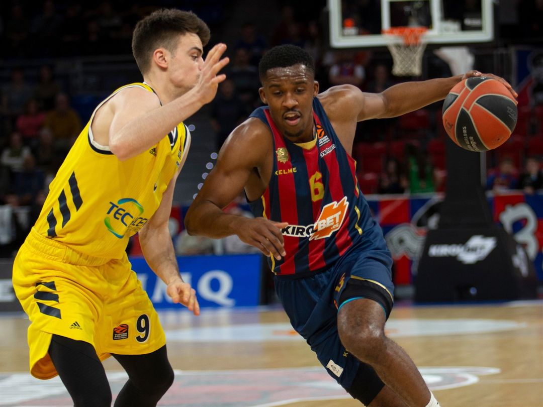 Christon sigue en Estados Unidos. Christon sigue en Estados Unidos.