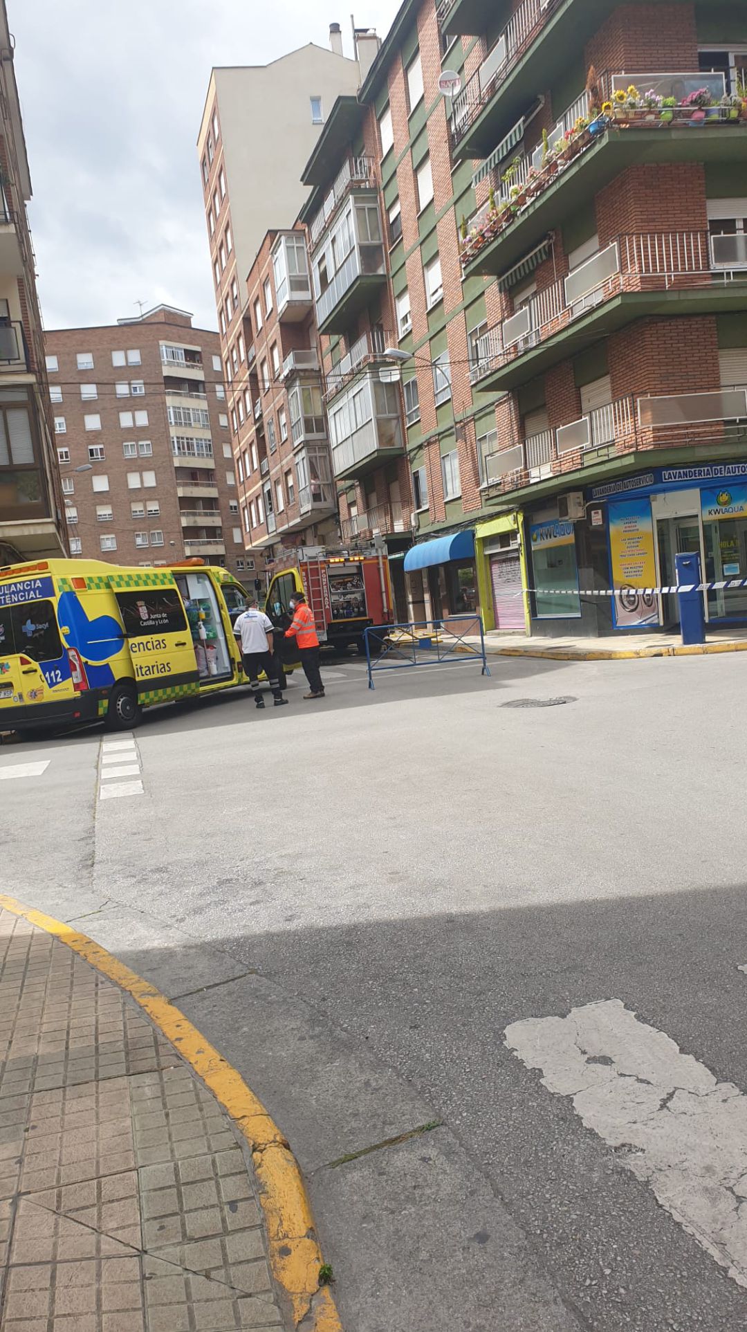 El suceso tuvo lugar en la calle Doctor Fleming El suceso tuvo lugar en la calle Doctor Fleming