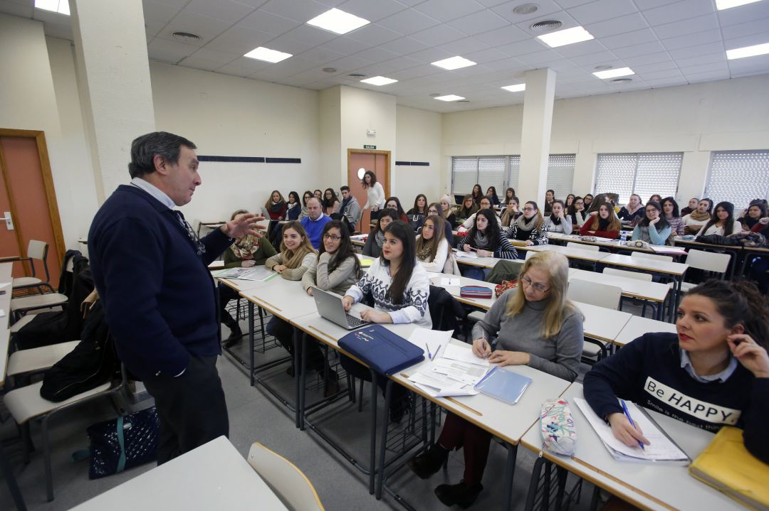 Alumnado en una de las aulas de la Universidad de Córdoba. Foto de Archivo Alumnado en una de las aulas de la Universidad de Córdoba. Foto de Archivo