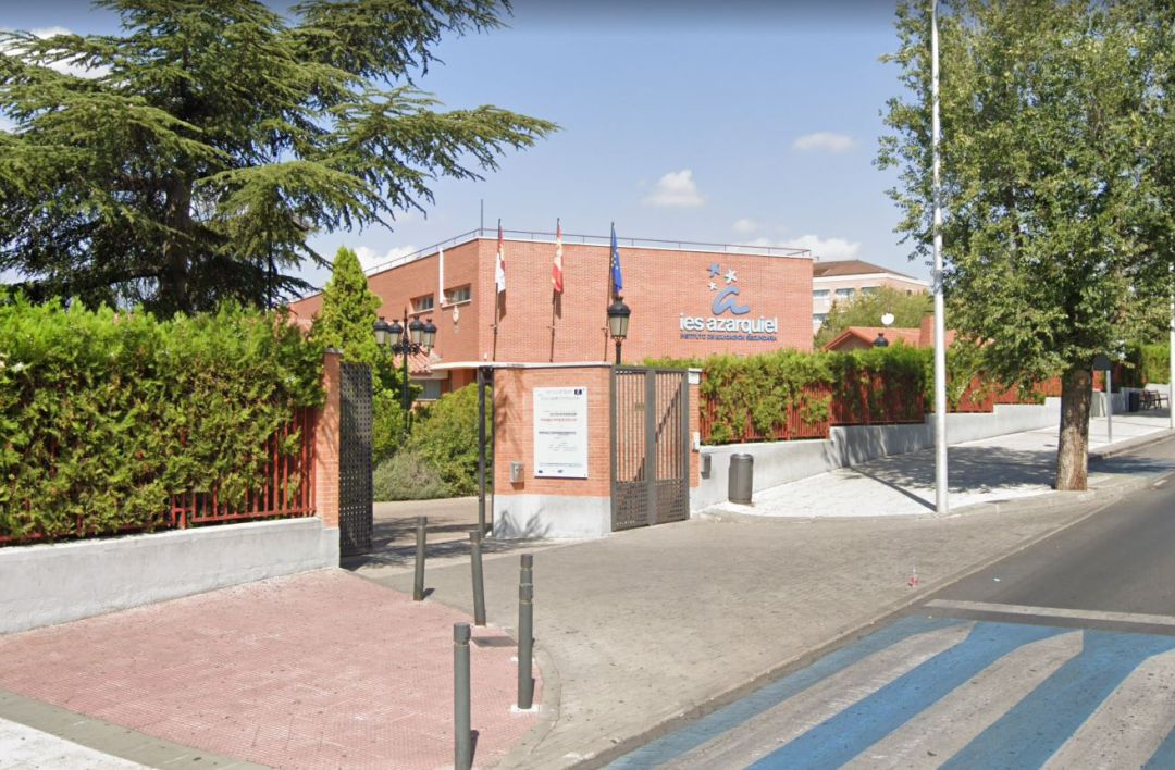 La hija de Rosa estudia en el IES Azarquiel de Toledo La hija de Rosa estudia en el IES Azarquiel de Toledo