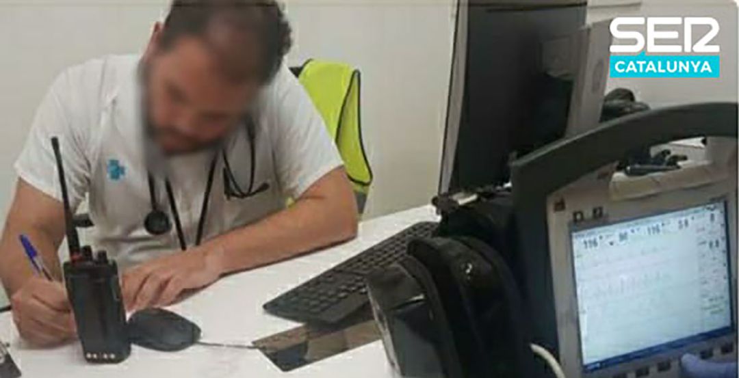 Imatge del fals metge treballant al despatx mèdic d'Amazon al Prat de Llobregat, el juliol passat Imatge del fals metge treballant al despatx mèdic d'Amazon al Prat de Llobregat, el juliol passat