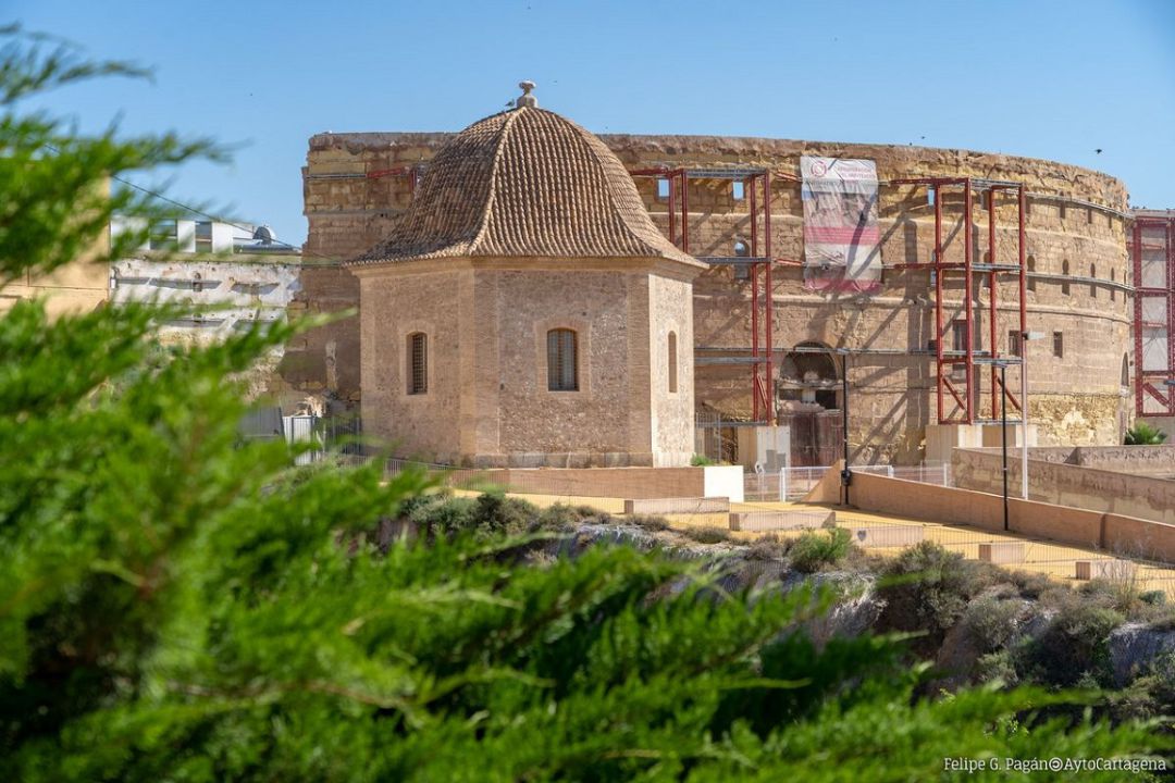 Anfiteatro Romano Anfiteatro Romano